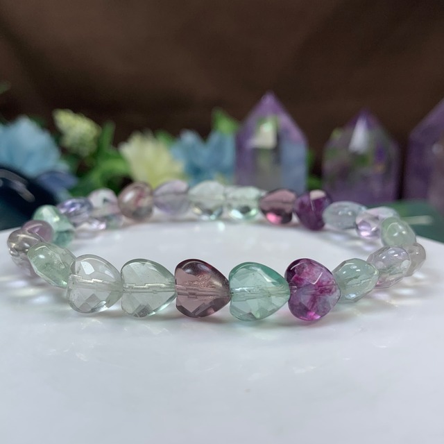 ランダム発送☆フローライトハートカット ブレスレット