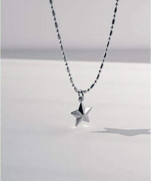 ASTRO ムンビン ビニ 着用 六角星 ネックレス ASTRO ムンビン ビニ 着用 六角星 ネックレス ASTRO ムンビン