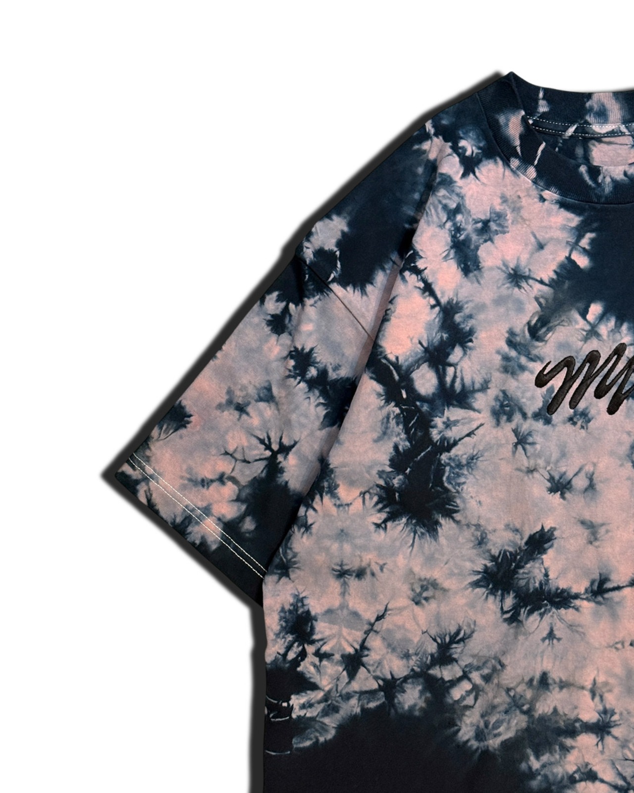 【1着限定販売 / 最短即日発送】黒染めタイダイTシャツ 桜吹雪