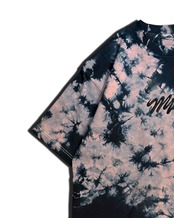 【1着限定販売 / 最短即日発送】黒染めタイダイTシャツ 桜吹雪