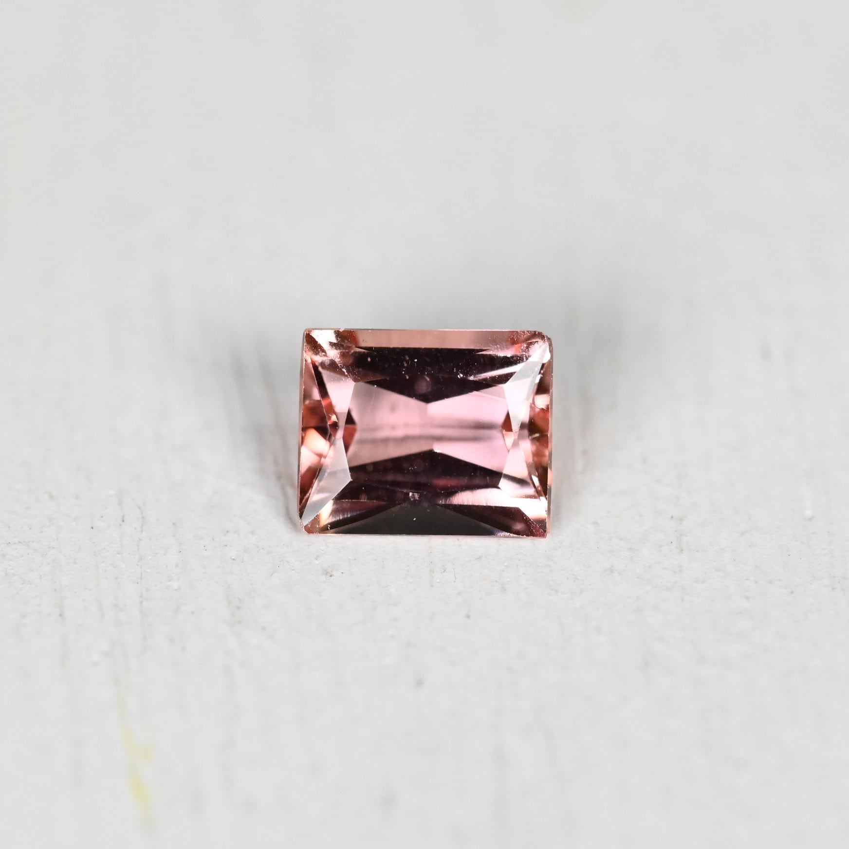 店舗3周年記念特別価格】インペリアルトパーズ 0.443ct（ソーティング
