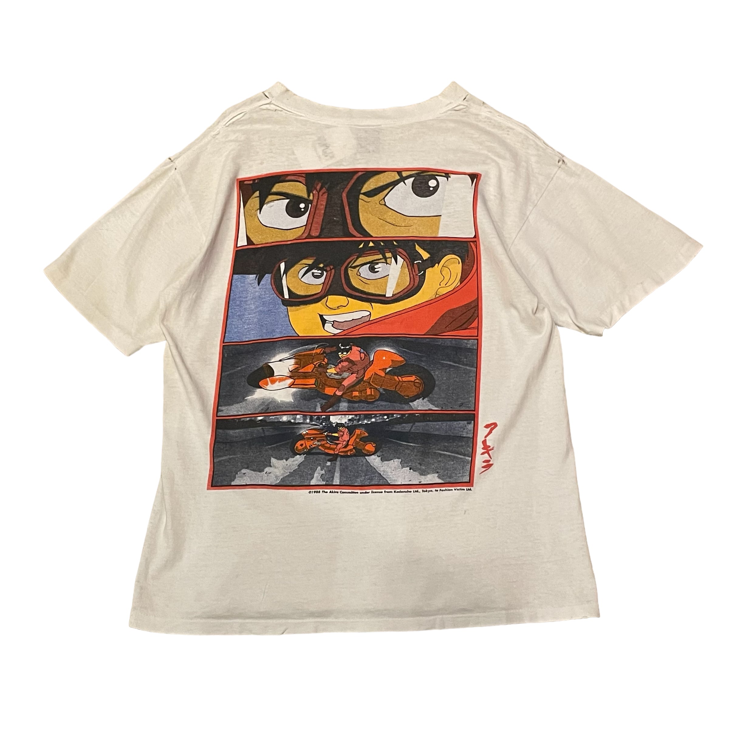 90s Fashion Victim AKIRA t-shirt | What'z up