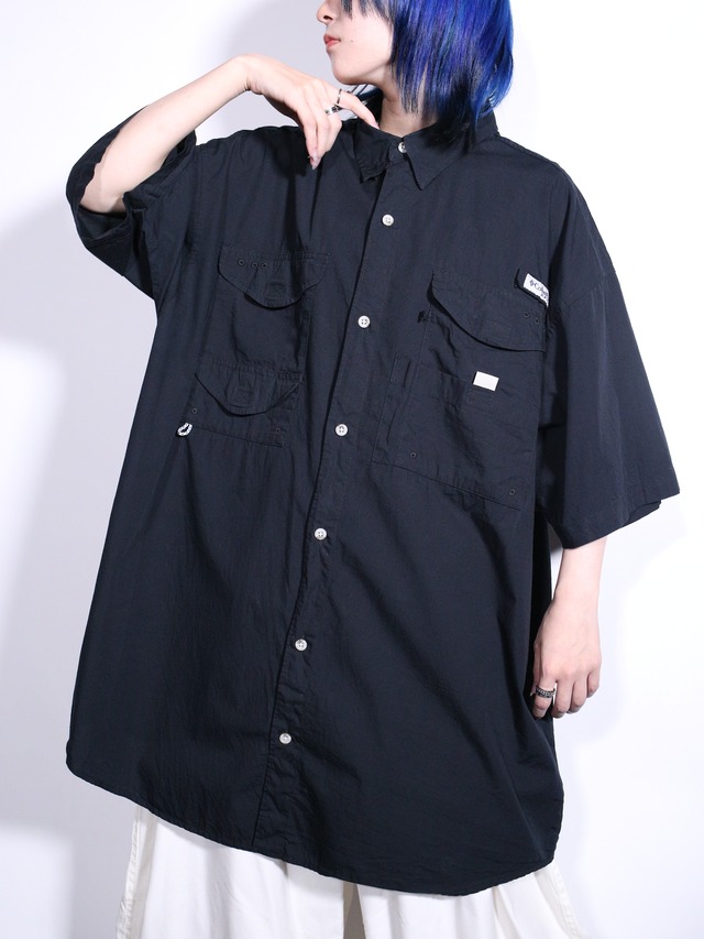 “COLUMBIA” black oversized PFG fishing shirt
