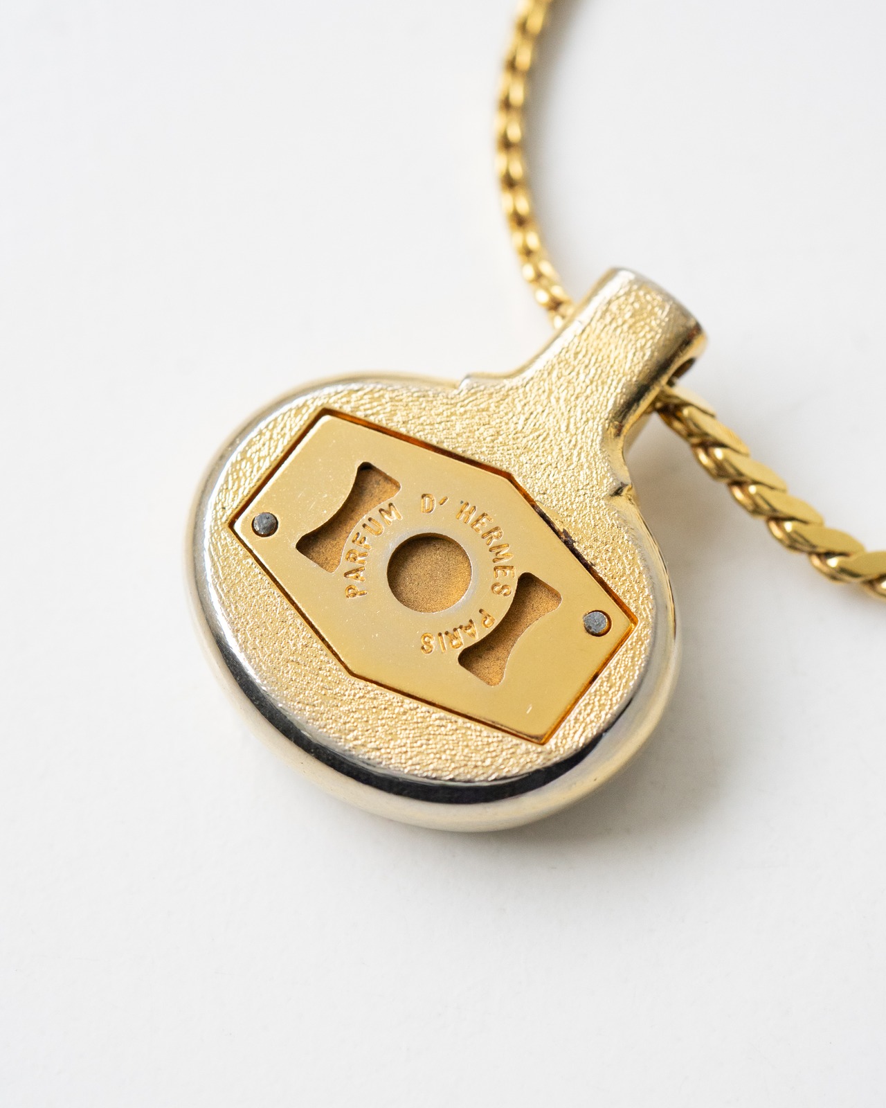 〈Hermès〉Parfum de Pendant