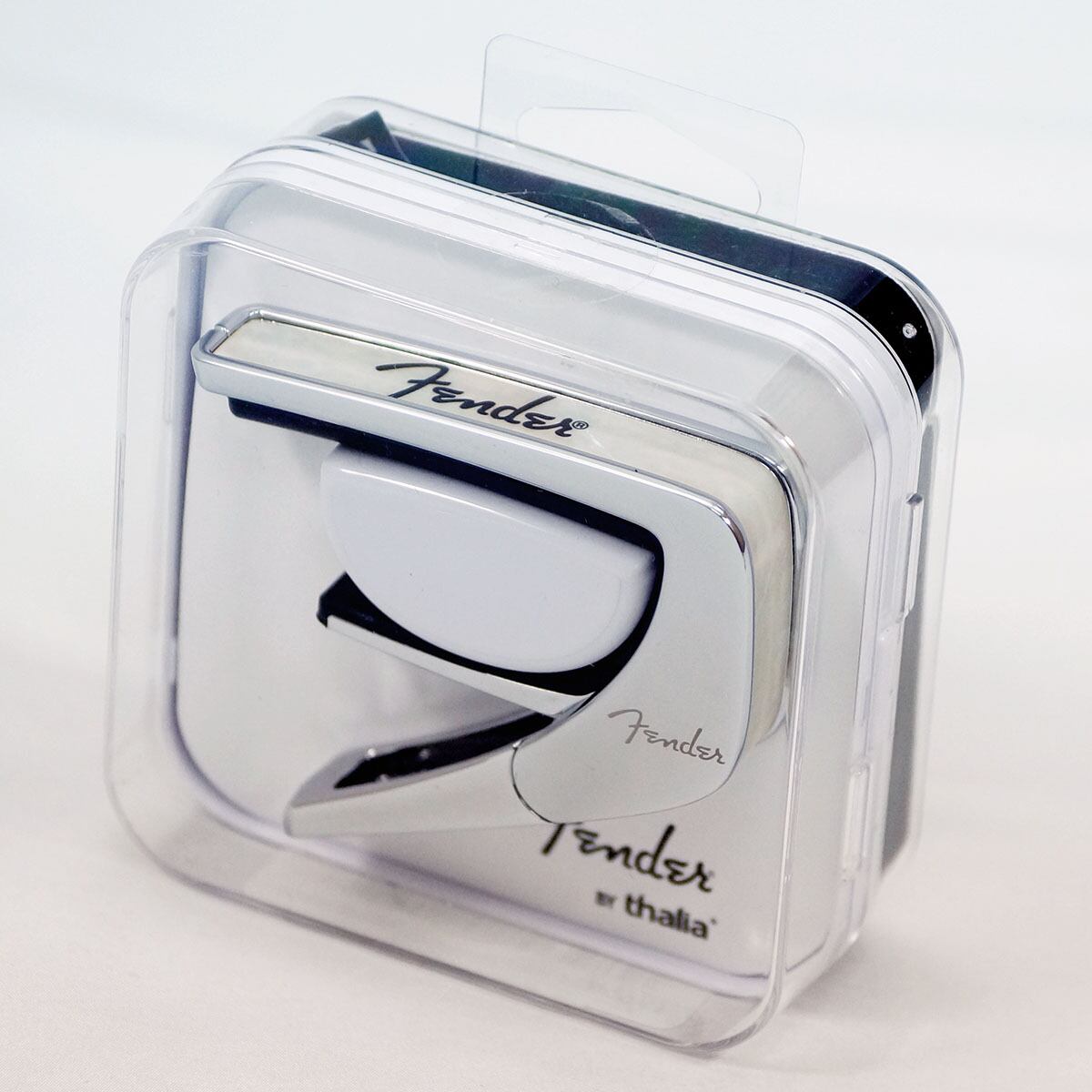 Thalia Capos / MOTHER OF PEARL Chrome