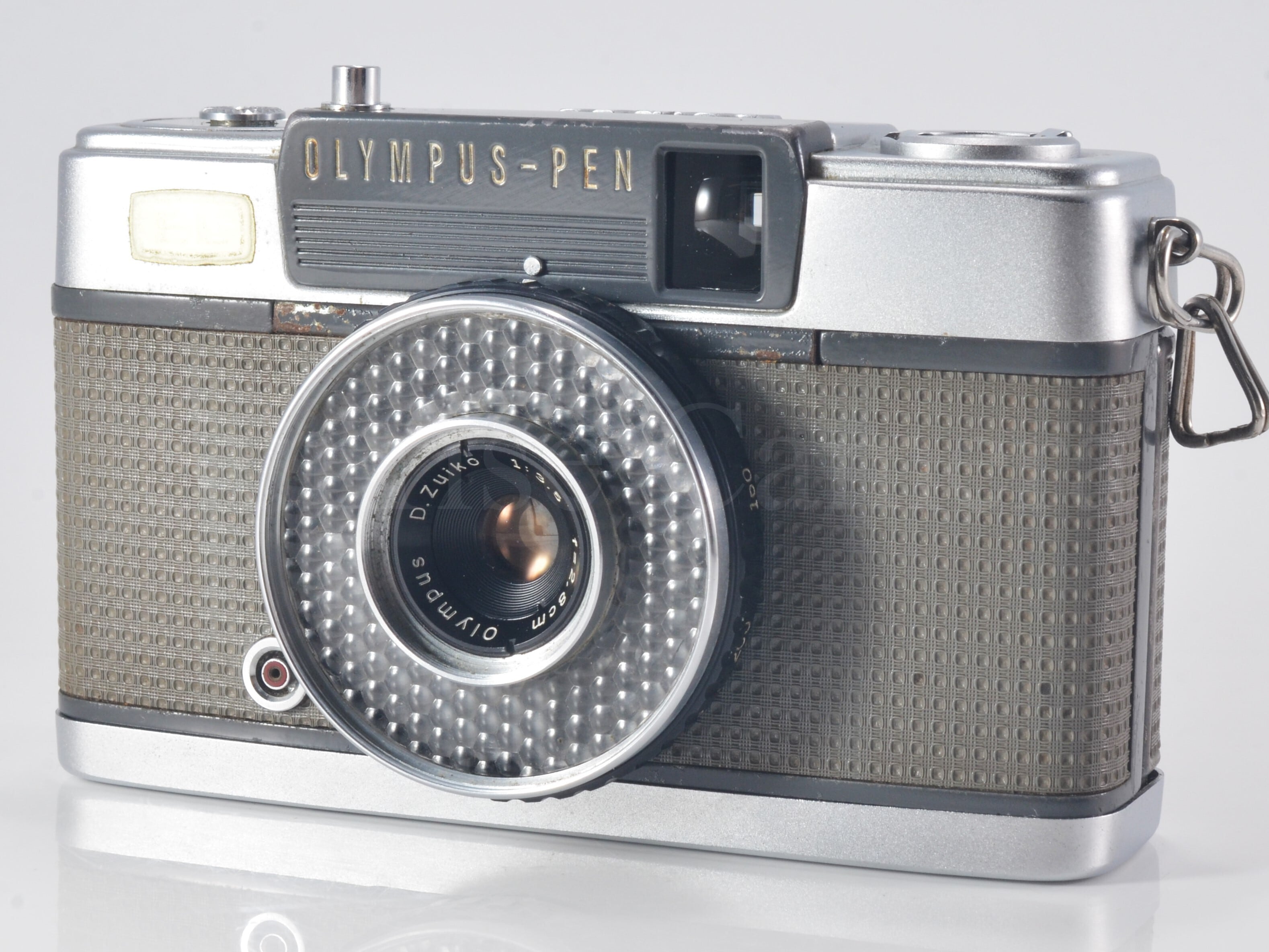 OLYMPUS PEN EE / D.Zuiko 2.8cm F3.5 オーバーホール済 ネガフィルム