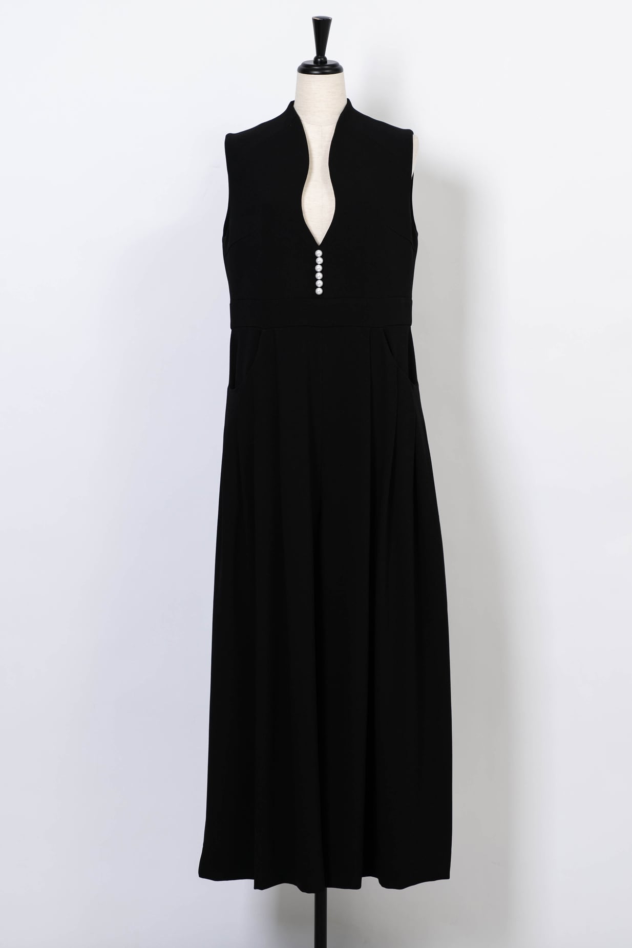 Pearl Curved Neck All In One BLACK | Arobe OFFICIAL ONLINE STORE