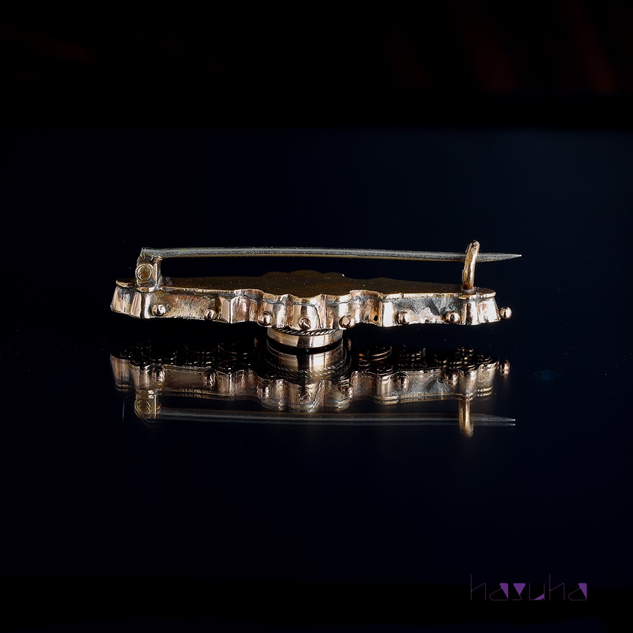 英国ビンテージ 9Kゴールド　 シードパールのブローチ アンティーク 9Kゴールド 合成ルビー シードパール バーブローチ