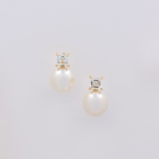 ELEMENTS / Pierced Earrings (White)