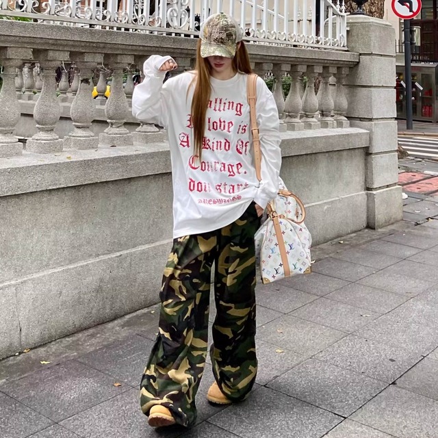 ゴシックテキストプリントロングスリーブTシャツ 3col   R01846