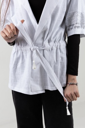 ウクライナ刺繍ヴィシヴァンカ　手刺繍　レディース・フリーサイズ