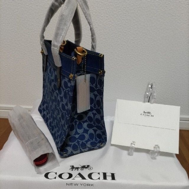 COACH コーチ フィールド トート 22 シグネチャー デニム 新作 | ebisuya. powered by BASE