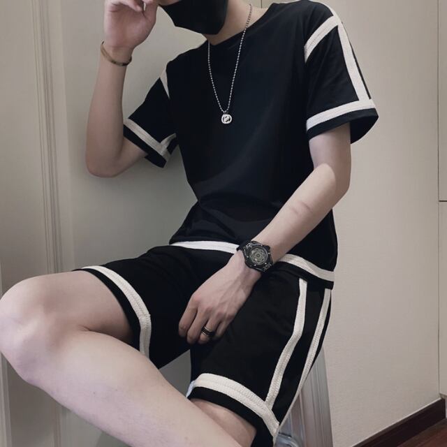 【予約販売】メンズ セットアップ 上下 半袖 ハーフパンツ ストリート ブラック 黒 ライン バイカラー 部屋着 韓国 ジム スポーツウエア カジュアル 春 夏 大きいサイズ M/L/XL/2XL/3XL