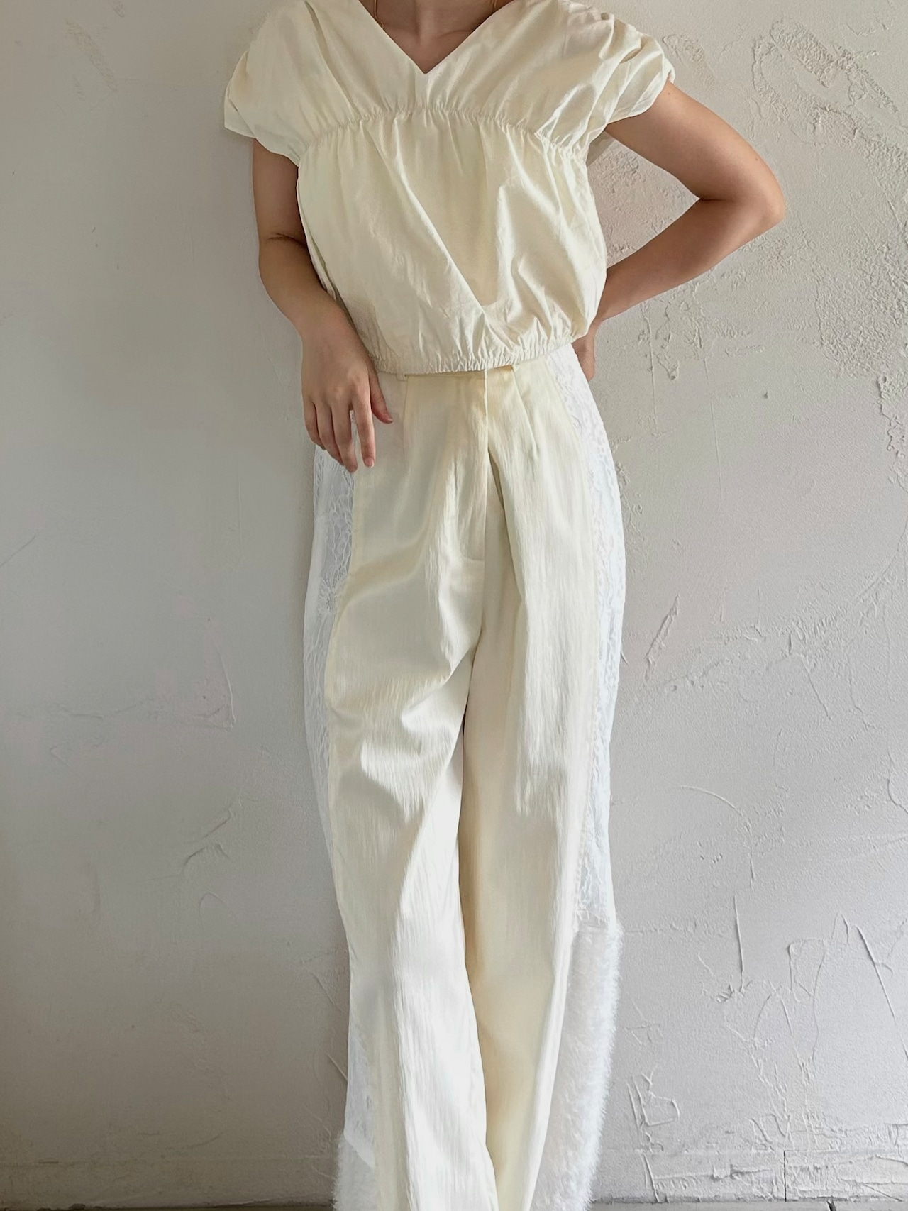 Puff Shoulder Top / ECRU - 1