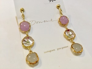 【ピアス変更可能】ponne 3連つぶつぶイヤリング