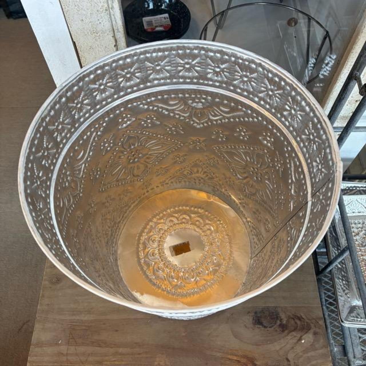 Indonesia Aluminum Slab Basket, 2 Colors, White and Green. Can be used as a trash can, planter cover, or toy storage.