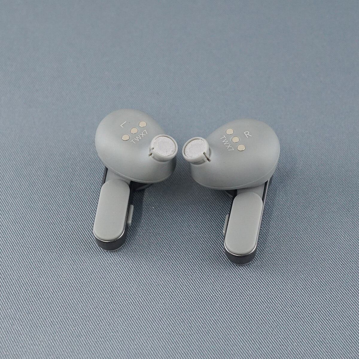 audio technica ATH-TWX7 完全ワイヤレスイヤホン USED品 ノイズ