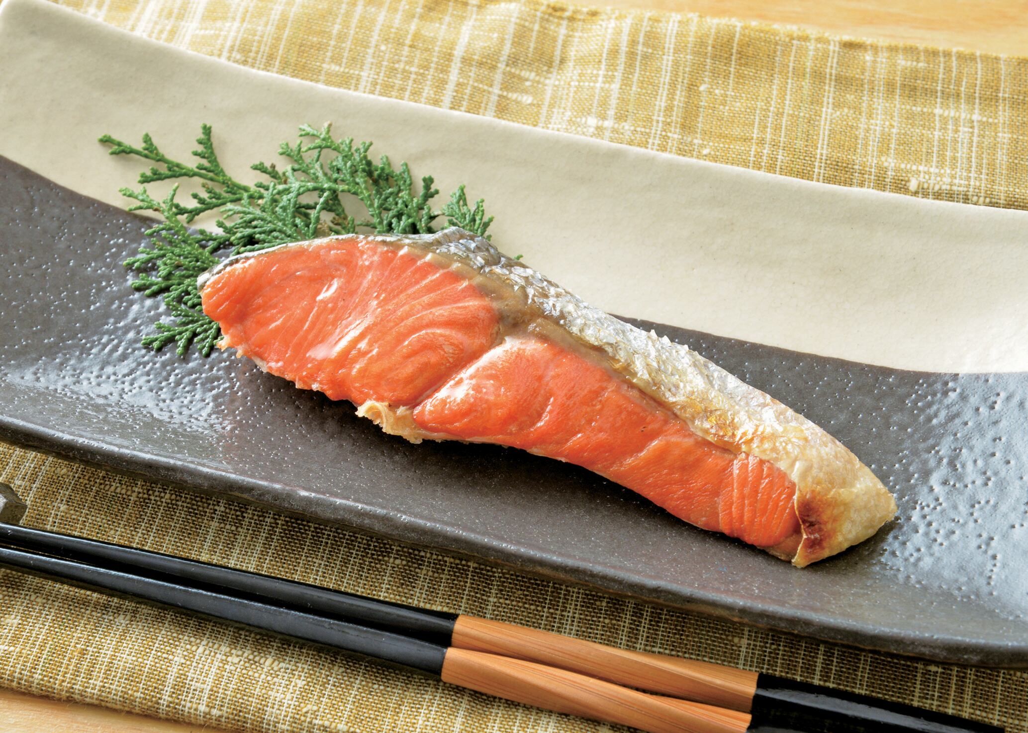 紅鮭塩焼き 冷凍食品専門店reco