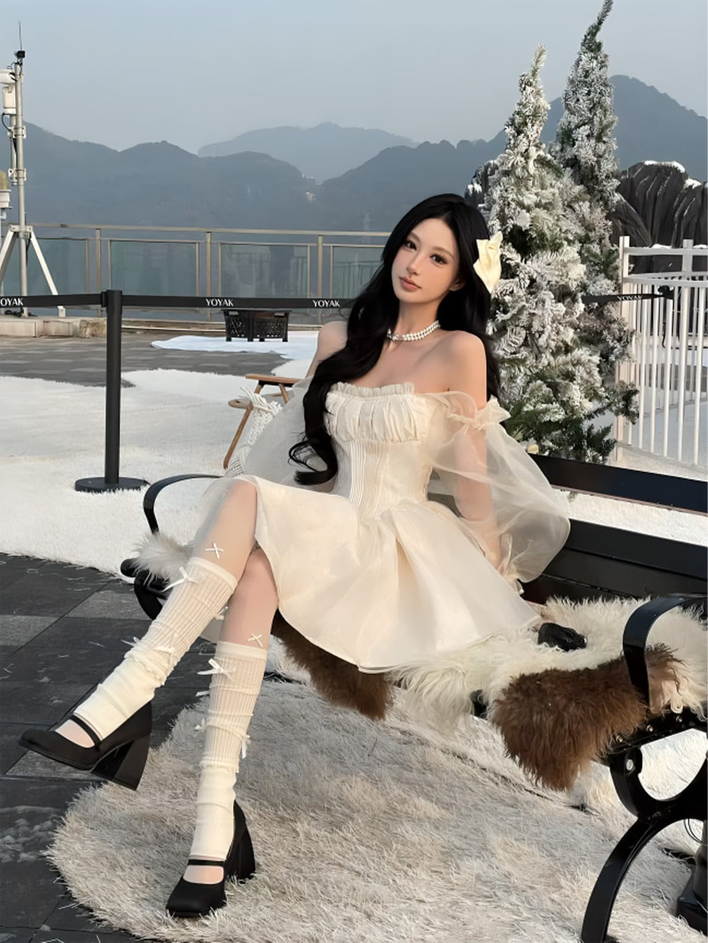 レディース ワンホン ファーオフショルダー セットアップ 韓国 DHOLIC