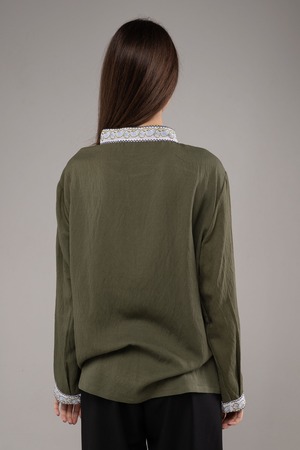 ウクライナ刺繍ヴィシヴァンカ　手刺繍　麻　レディース・フリーサイズ