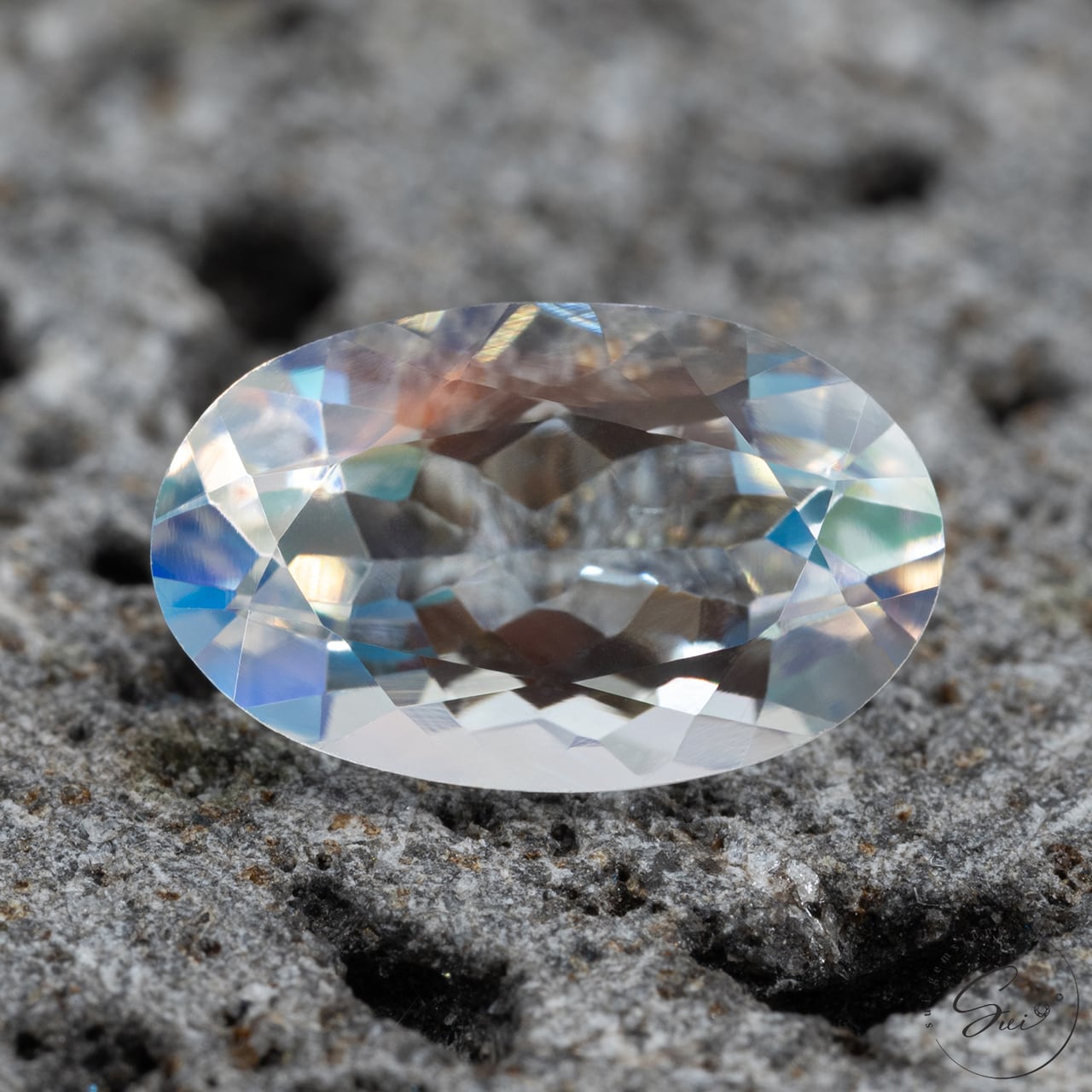 天然【非加熱】レインボームーンストーン 1.04ct | SUI GEMSTONE