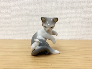 驚いた仔猫ちゃん（LLADRO / リヤドロ）