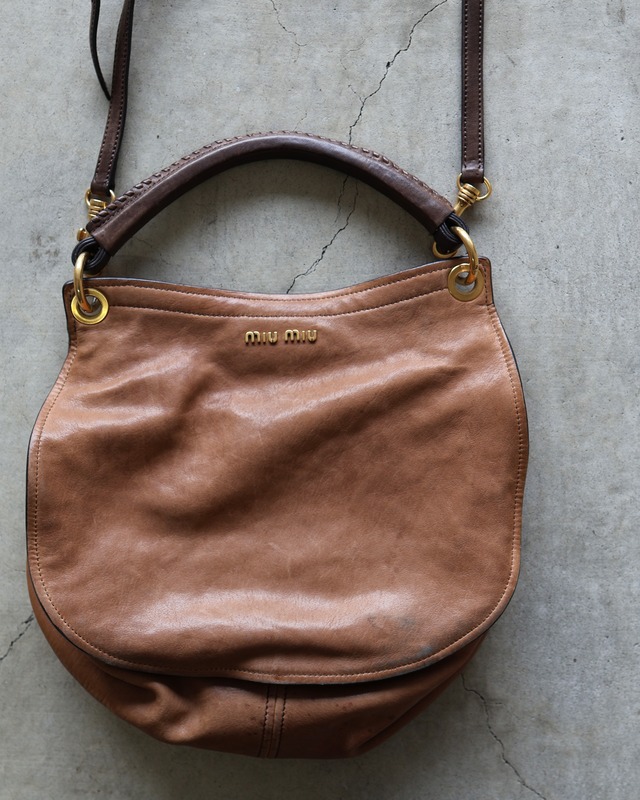 【MIUMIU】Ostrich 2way shoulder bag