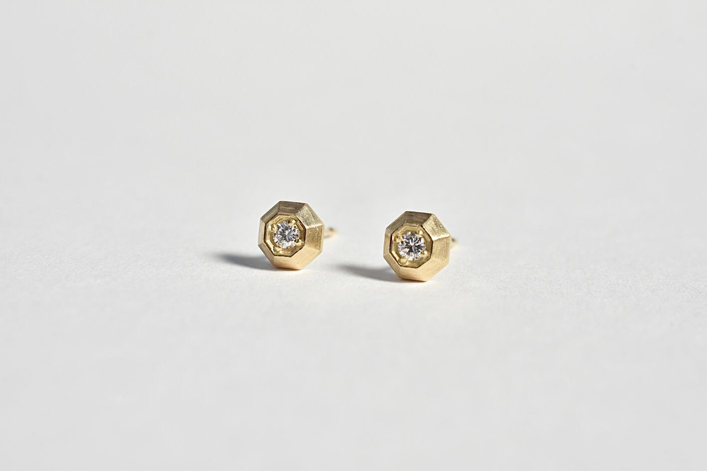 ダイヤモンドピアス total 0.06ct / K18YG