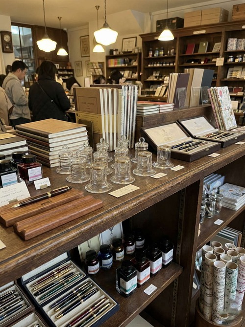 インクポット（蓋付き）選べませんが激安【卸販売ならではの商品・余分に作りますからね】安価　普通に使えます　金彩試作品　処分品　早い者勝ち