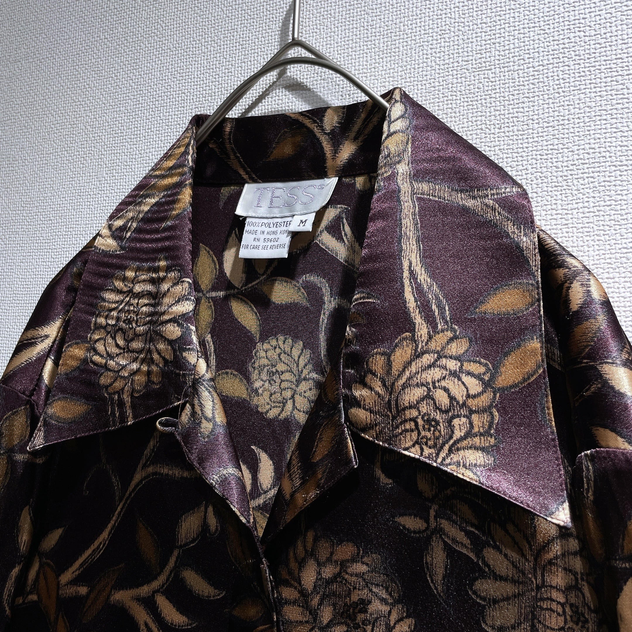 Beautiful Modern Flower painted vintage open collar drape shirt