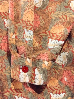 ウィリアムモリスみたいな花柄ブラウス/東京ブラウスメイドインジャパンビンテージMADEINJAPANVintage日本製洋服
