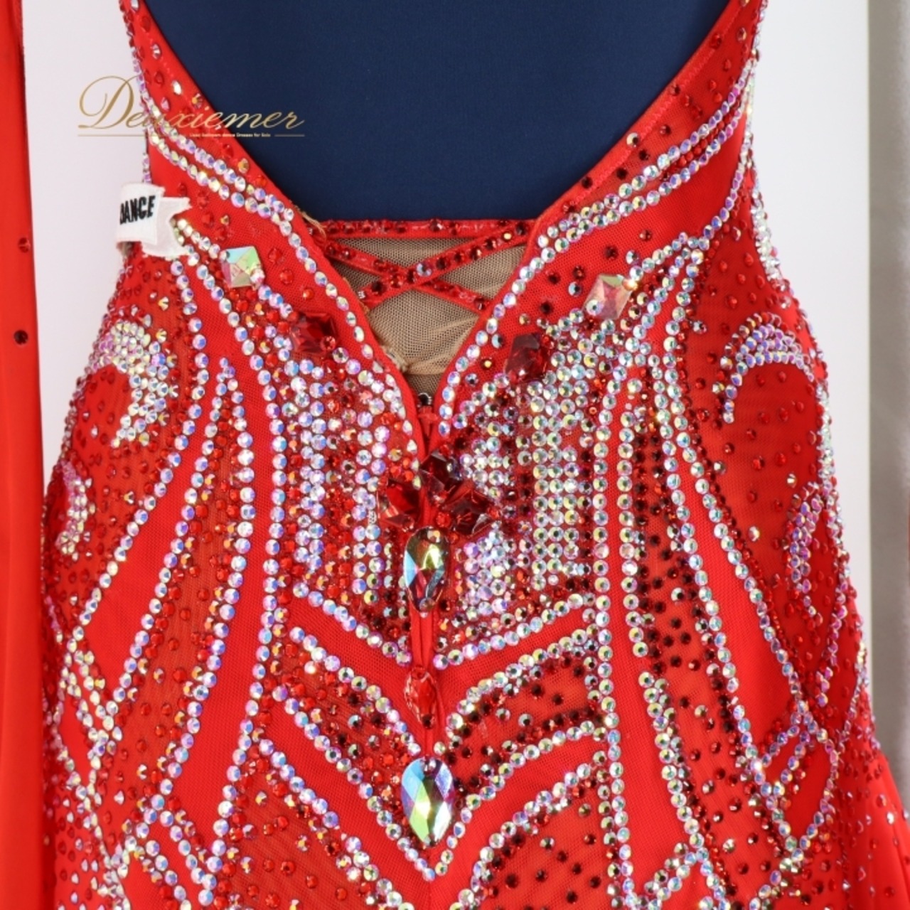 社交ダンス 衣装 タカダンス TAKADANCE スタンダード ドレス スタンダードドレス ワンピース 赤 フロート レース デモ 競技 ダンス パーティ 発表会 レッド系 豪華 ドレス 衣装 大きなフロート フロア映え 競技用 パーティドレス 発表用 衣装用 ダンス衣装 競技衣装