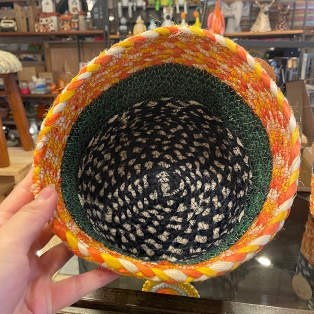 Bangladesh basket cylinder colorful L / バングラデシュ バスケットシリンダー カラフル L ジュート ハンドメイド 収納カゴ 小物入れ リビング インテリア雑貨 編みかご 手編み ギフト プレゼント かわいい