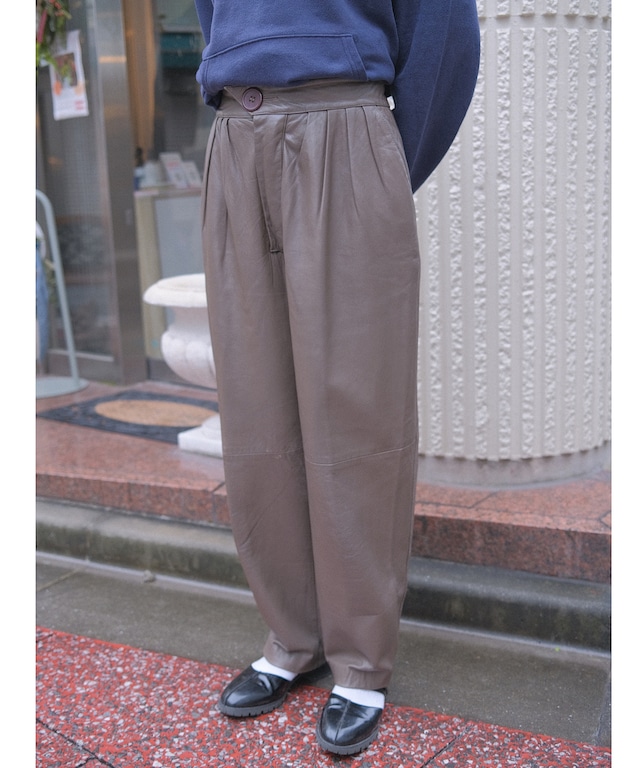 【送料無料】Brown leather pants