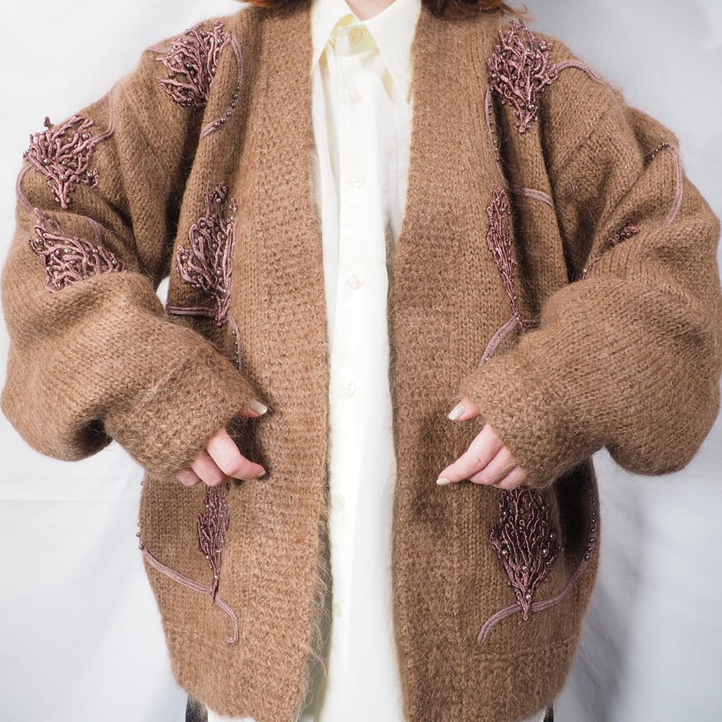 Plants × Perl Embbossed Design Light brown wool knit cardigan
