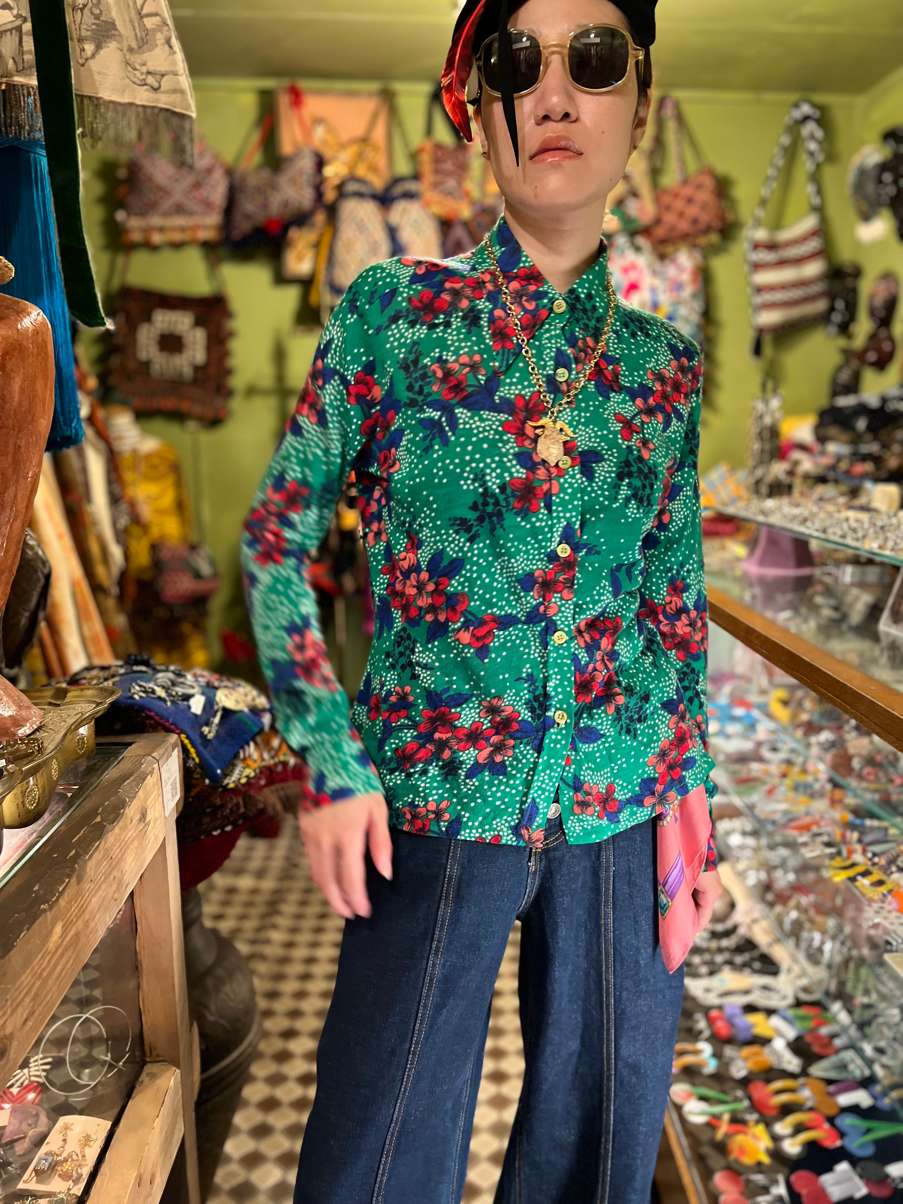 70s ITALY green × floral shirt ( ヴィンテージ イタリア グリーン 花 