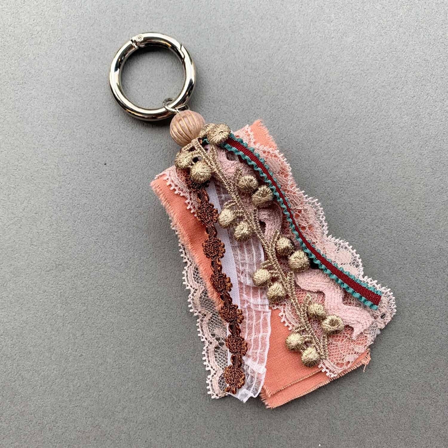 いろいろリボンのタッセルバッグチャーム | Dua-アクセサリーパーツ