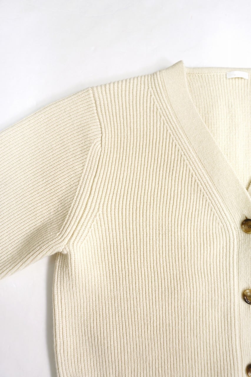 Hand Framed V-Neck C/D