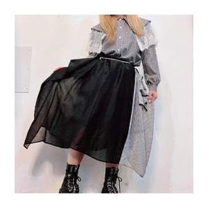 select 12033：switching materials skirt