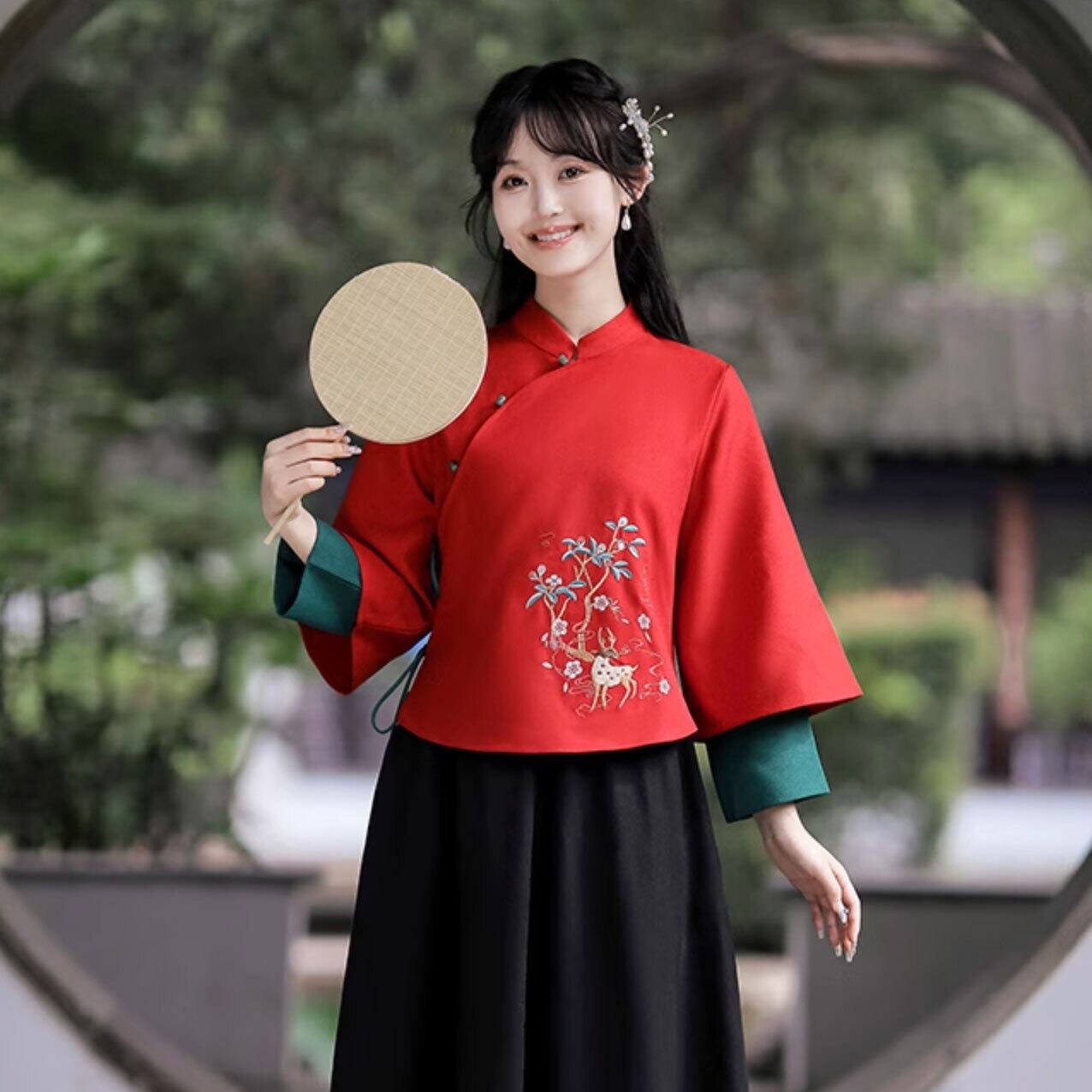 チャイナ服 トップス 秋冬 重ね着風袖 刺繍 長袖 装飾チャイナ チャイナ服 トップス 秋冬 重ね着風袖 刺繍 長袖 装飾チャイナ