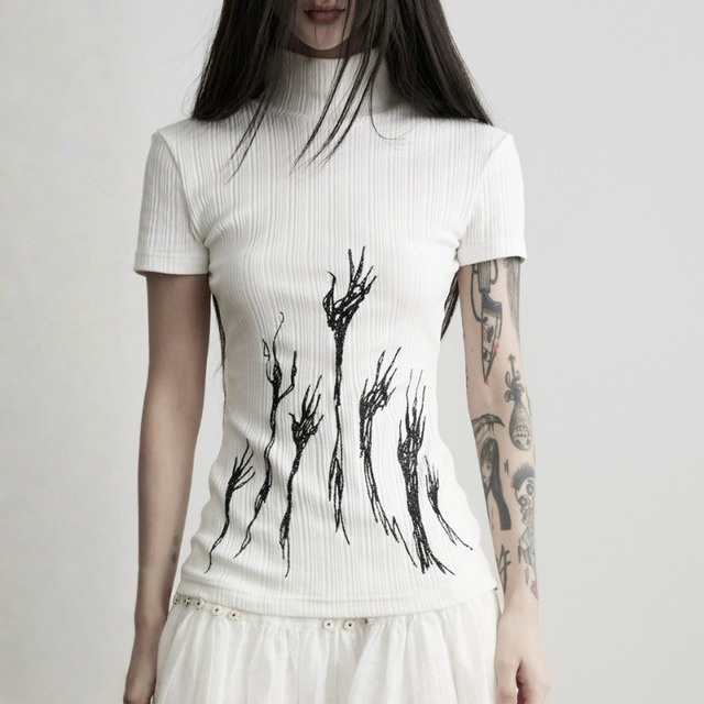 Abstract hand embroidery tee C1539