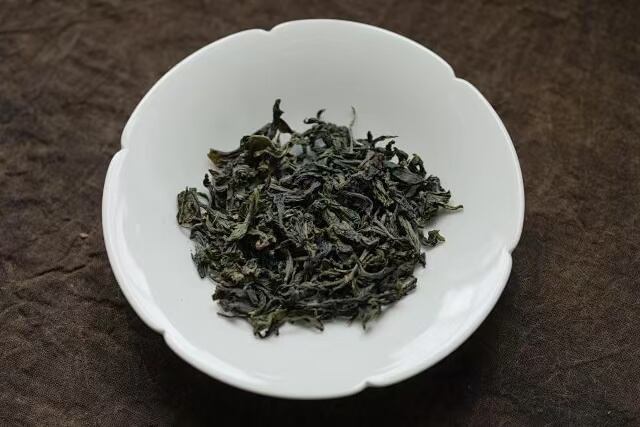 武夷岩茶 九曲渓金牡丹 | 武夷岩茶 茶の穂