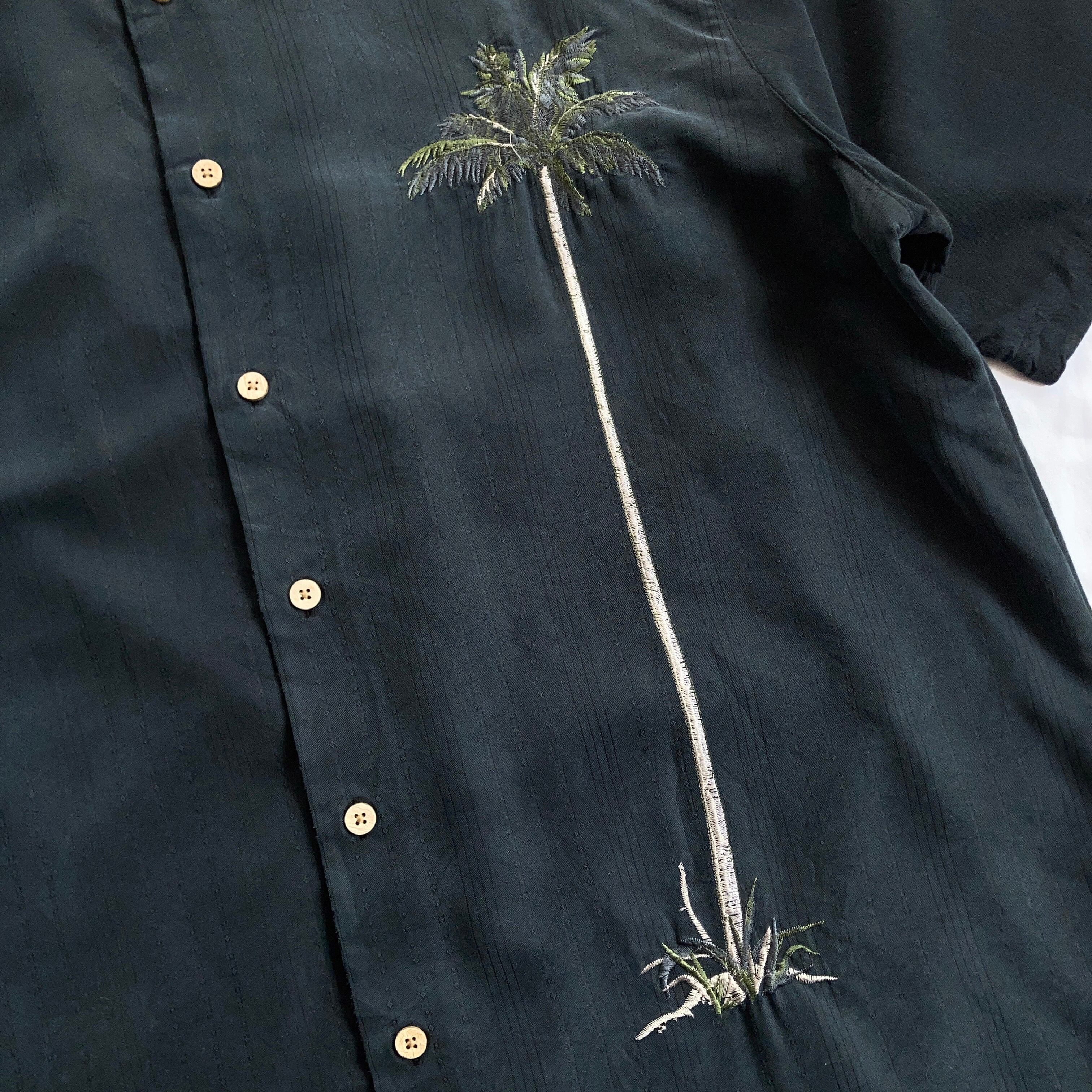 刺繍入り ブラックアロハシャツ 墨黒 SIZE XL【0601A96 刺繍入り ブラックアロハシャツ 墨黒 SIZE XL【0601A96