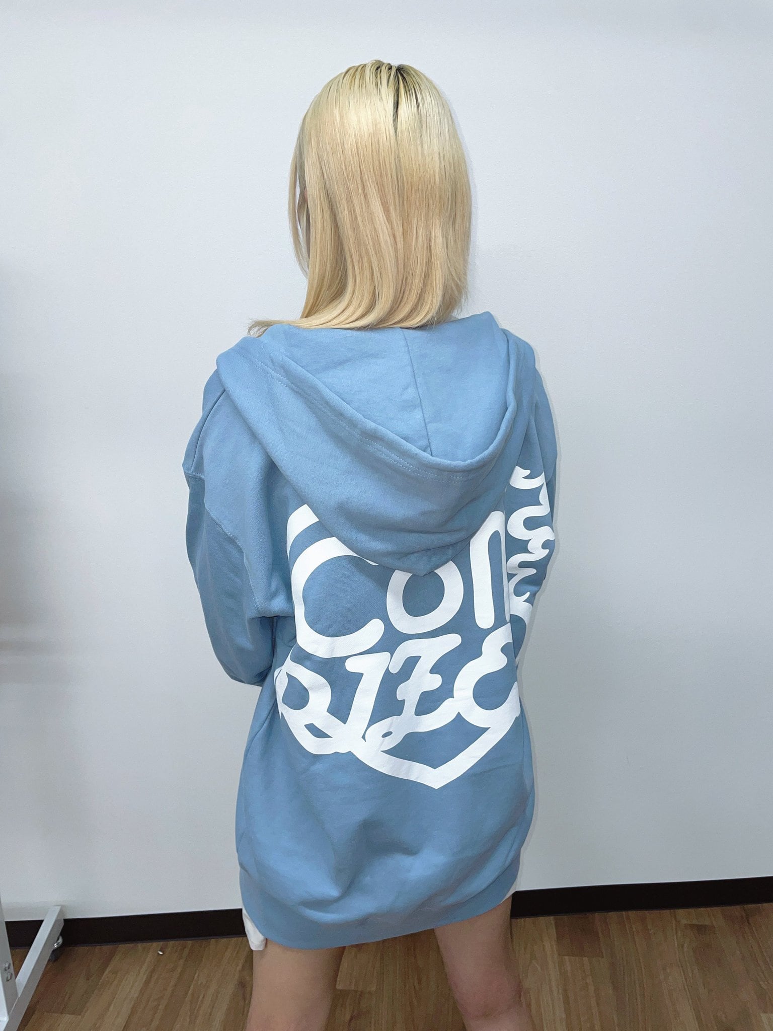 COMRIZED コムライズド 2026AW Logo Zip Up Hooded ロゴジップアップ