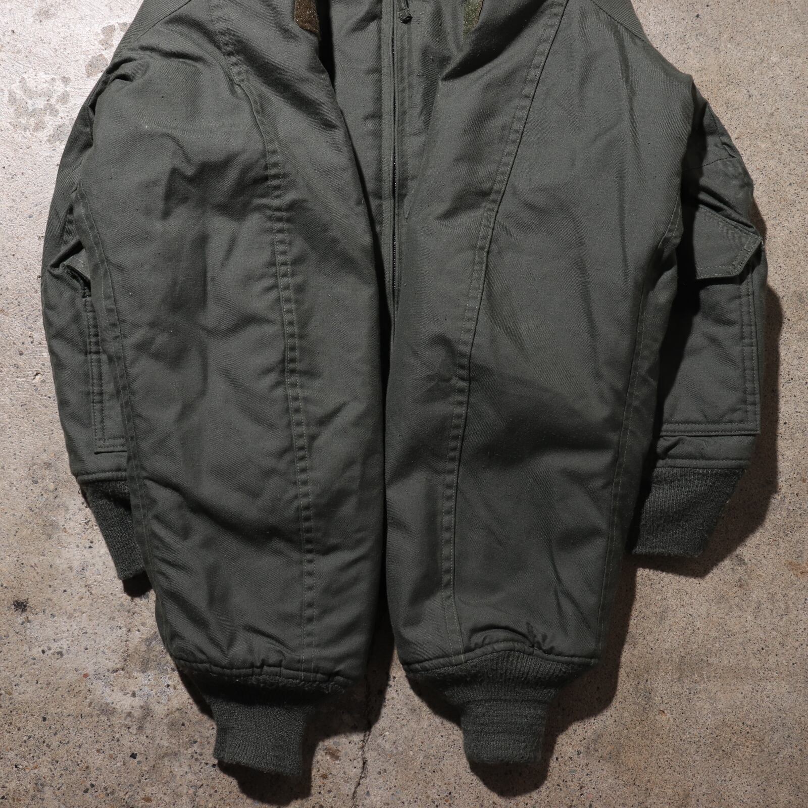 美品 米軍実物 CWU-45P L ノボロイド フライトジャケット 14年-