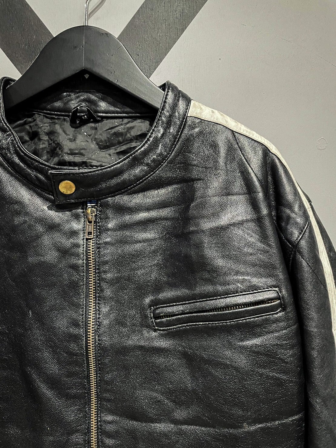 X VINTAGE】White Line Vintage Single Riders Leather Jacket | Caka