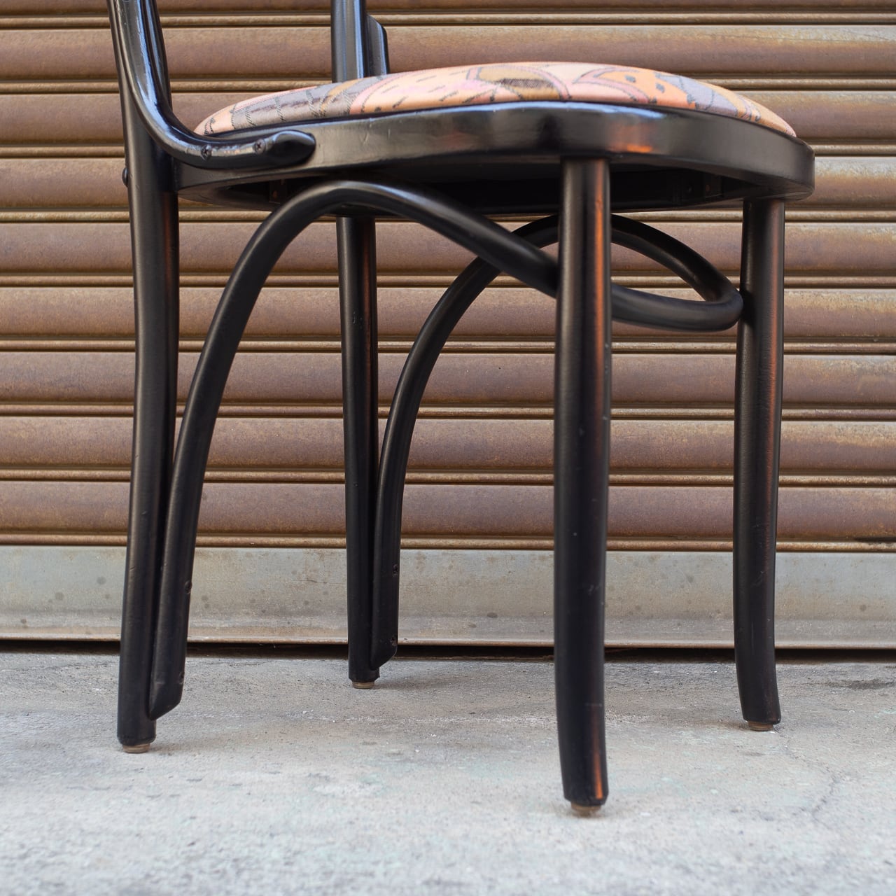 ポストモダン ベントウッドチェア AIDEC取扱 | トリノス-torinoth