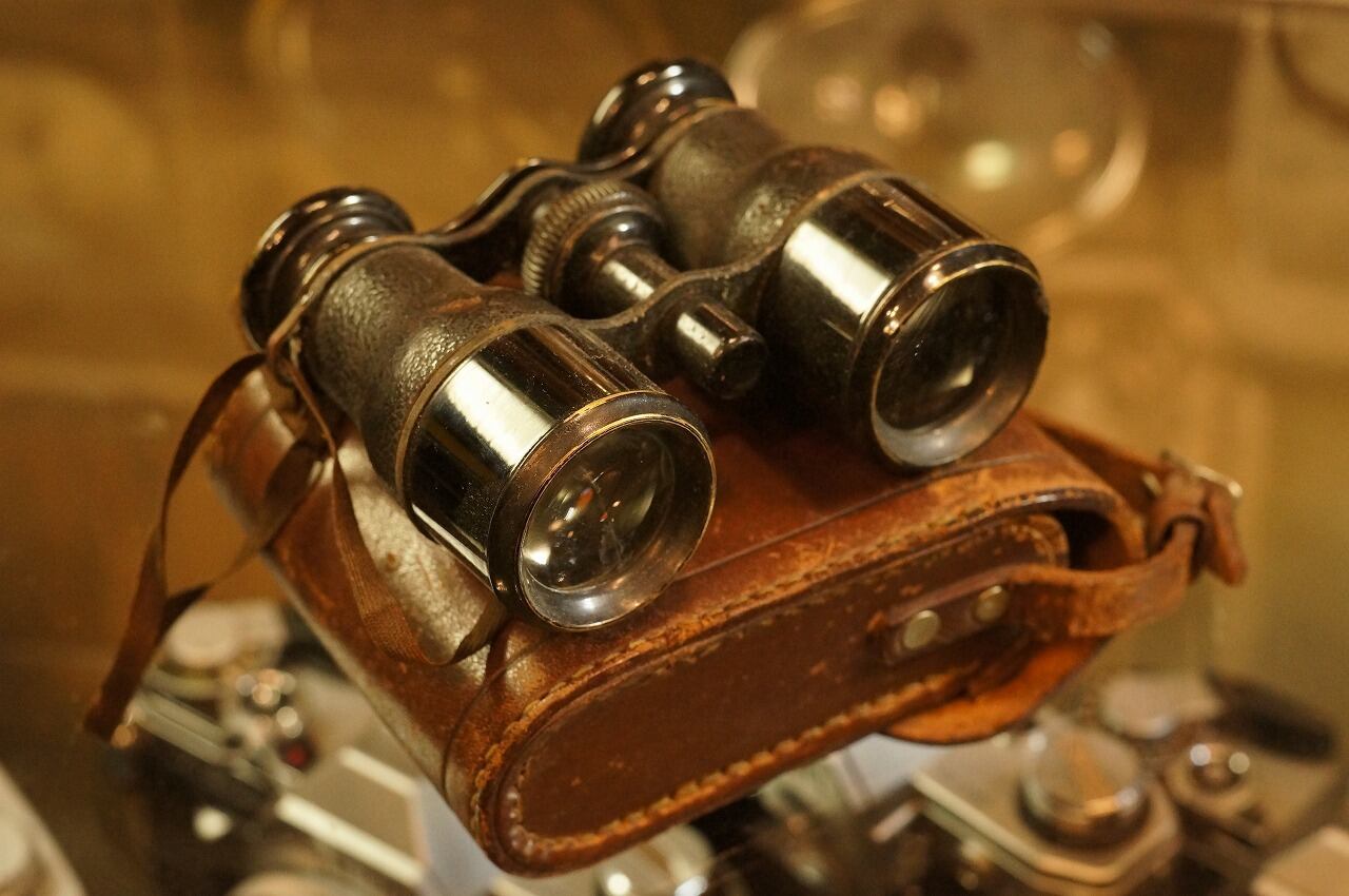 双眼鏡 古い メーカー不明 旧日本軍？