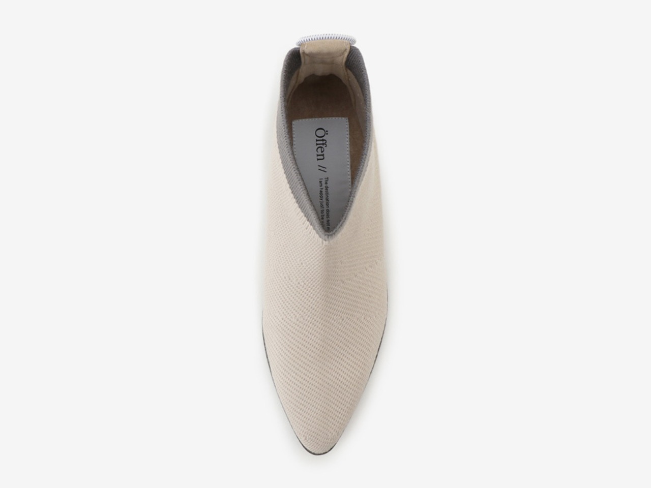 pointedboots-DYADS / BEIGE & GRAY