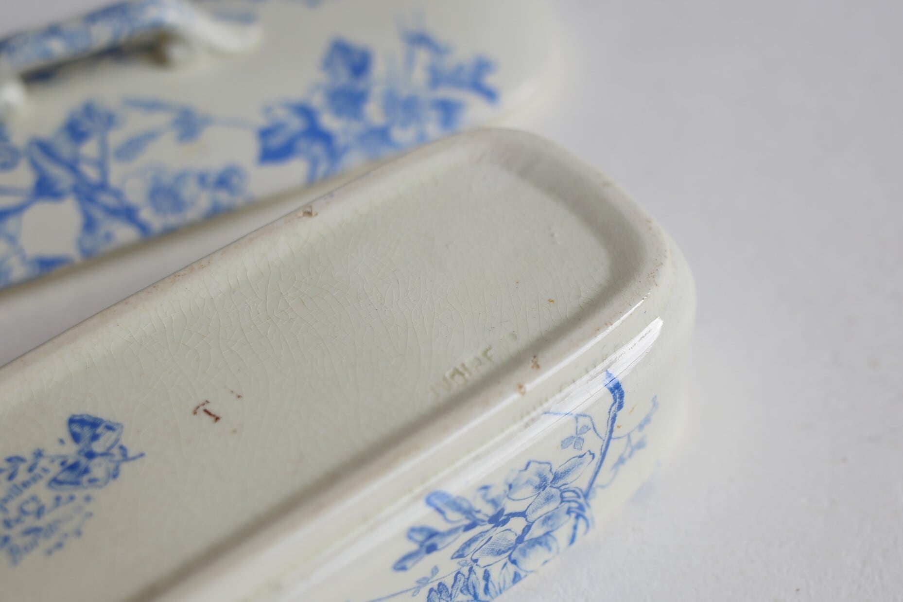 フランス アンティーク J.Vieillard & Cie Bordeaux 蓋付き歯ブラシ